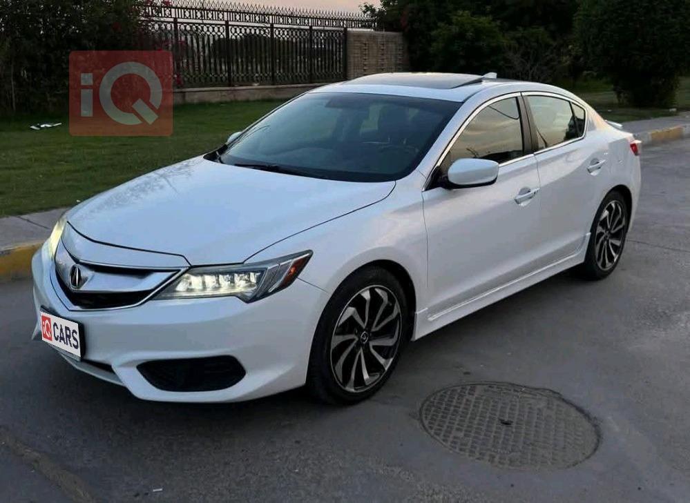 أكورا ILX